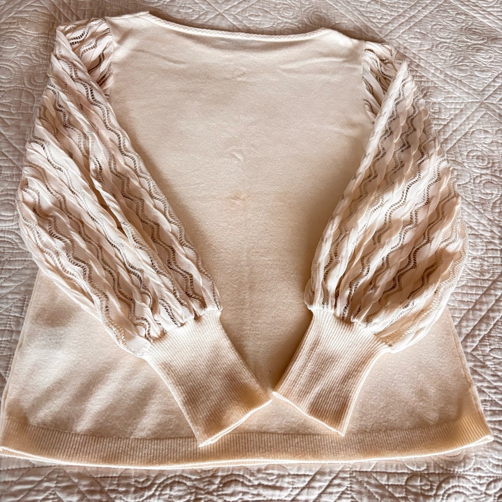 Sioni Milano White Crew Neck Lace Silver Thread Sleeve Sweater-Sz S EUC - Picture 7 of 8